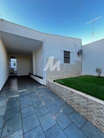 2 - Garagem/estacionamento