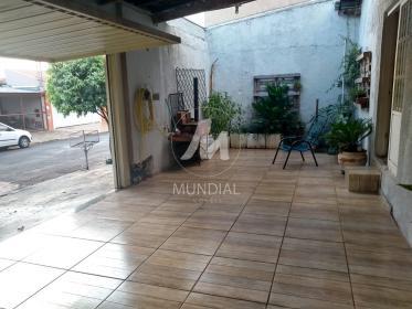 4 - Garagem/estacionamento