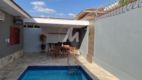 34 - Piscina