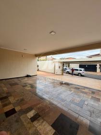 3 - Garagem/estacionamento