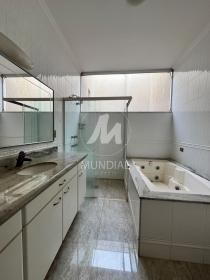 26 - Suite