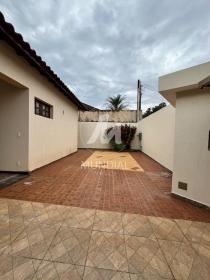 36 - Garagem/estacionamento