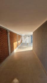 4 - Garagem/estacionamento