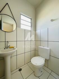 13 - Banheiro/lavabo