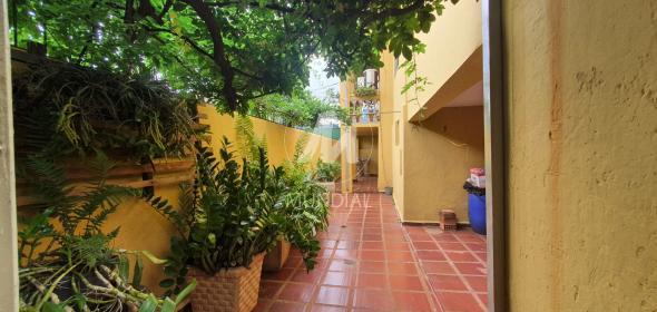 16 - Quintal/corredores