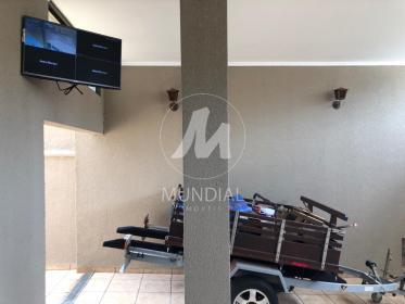 33 - Garagem/estacionamento