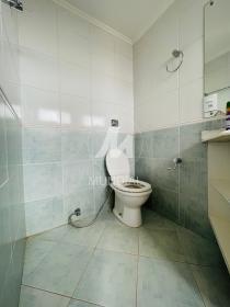 12 - Banheiro/lavabo