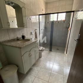 12 - Banheiro/lavabo