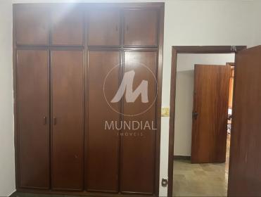 20 - Dormitorio
