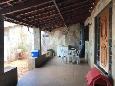 12 - Quintal/corredores