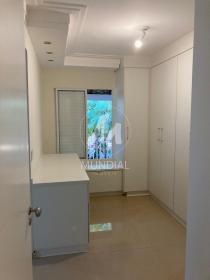 16 - Dormitorio