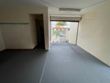 24 - Quintal/corredores