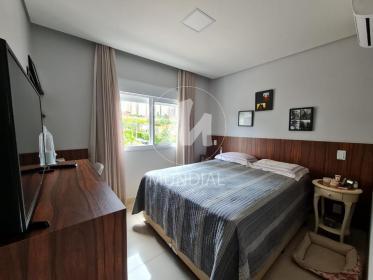 20 - Dormitorio