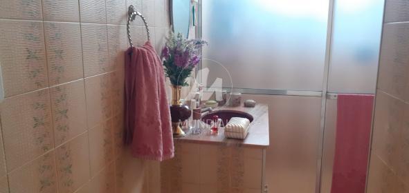 12 - Banheiro/lavabo