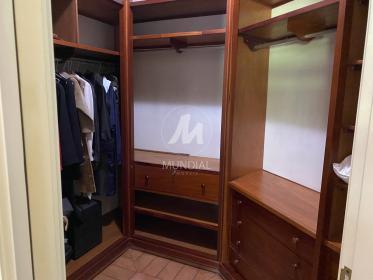 9 - Closet