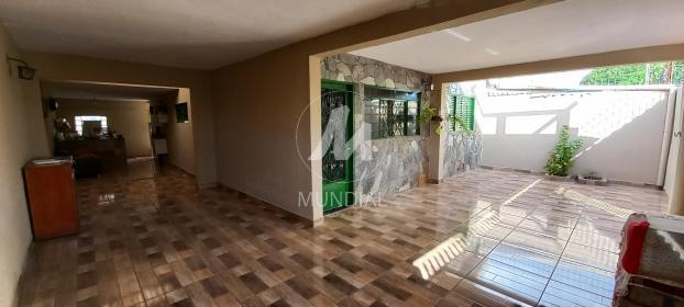 1 - Garagem/estacionamento