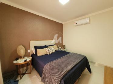 20 - Dormitorio