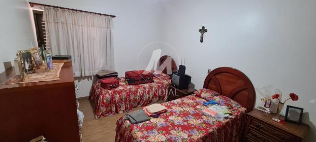 8 - Dormitorio