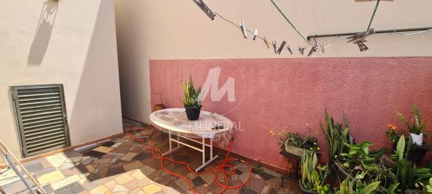 11 - Quintal/corredores