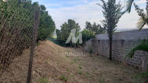 8 - Quintal/corredores