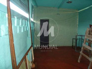 24 - Quintal/corredores