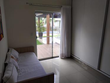 18 - Dormitorio