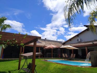 27 - Piscina