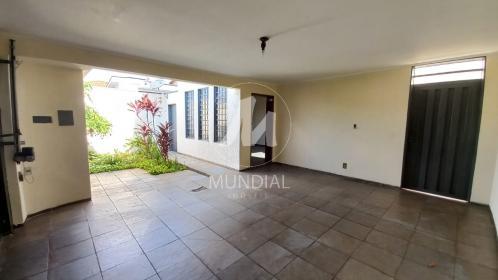 4 - Garagem/estacionamento