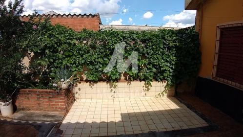 9 - Quintal/corredores