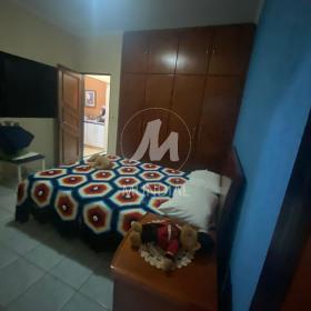 2 - Dormitorio