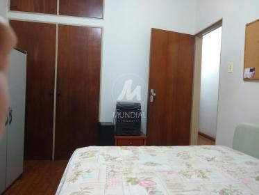 21 - Dormitorio