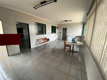 18 - Quintal/corredores