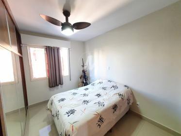 12 - Dormitorio