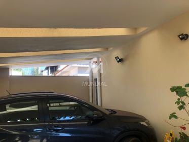 4 - Garagem/estacionamento