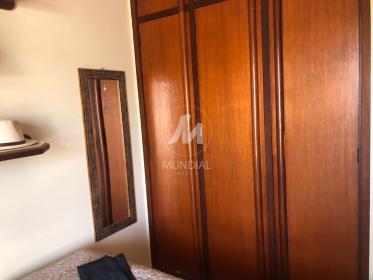 21 - Dormitorio