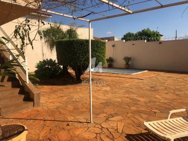 34 - Quintal/corredores