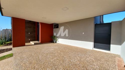 3 - Garagem/estacionamento