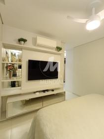 25 - Suite