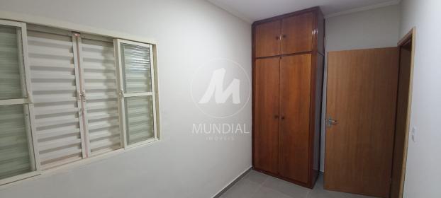 23 - Dormitorio