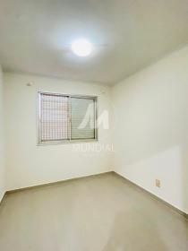 12 - Dormitorio