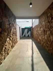 3 - Garagem/estacionamento
