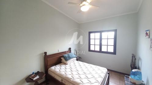 23 - Dormitorio