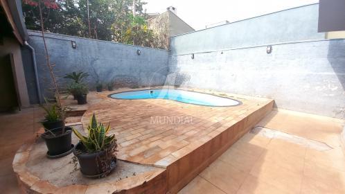 40 - Piscina