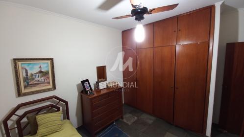 25 - Dormitorio