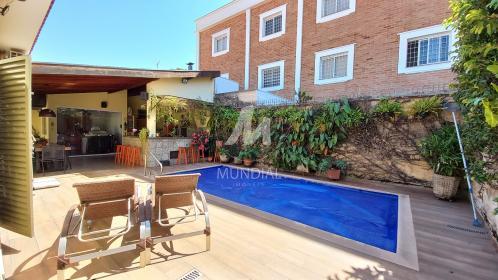 38 - Piscina