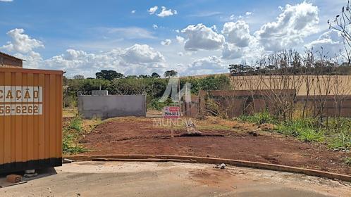 1 - Terreno/Lote