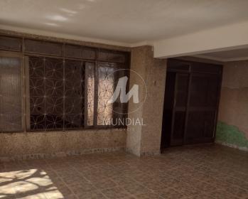 2 - Garagem/estacionamento