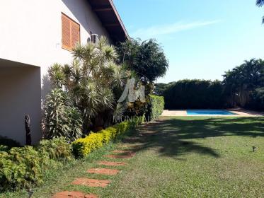 13 - Quintal/corredores