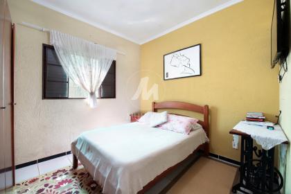 8 - Dormitorio