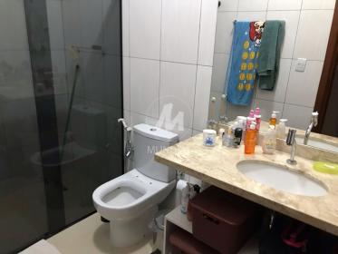 3 - Banheiro/lavabo